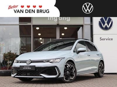 Blauw Gebruikt 2024 VW Golf VIII R-line Edition Hatchback | € 35.895 (Duur)
