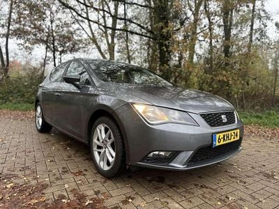 Grijs Gebruikt 2013 Seat Leon Style Hatchback | € 5.999 (Eerlijke prijs)