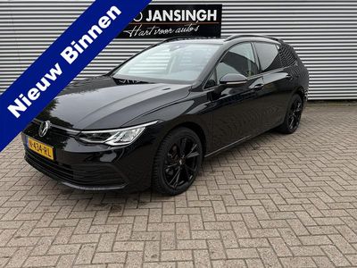 Zwart Occasion 2022 VW Golf VIII Life Stationwagen | € 19.845 (Eerlijke prijs)