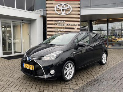 Occasion Toyota Yaris Hybrid 101 PK (74 kW) 2015 Zwart Hatchback