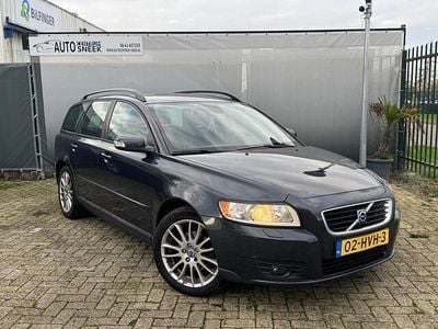 Grijs (metallic) Gebruikt 2009 Volvo V50 Kinetic Stationwagen | € 2.249 (Goede deal)
