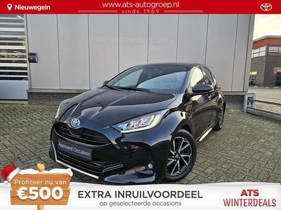 Zwart Gebruikt 2022 Toyota Yaris Hybrid Style Hatchback | € 23.500 (Eerlijke prijs)