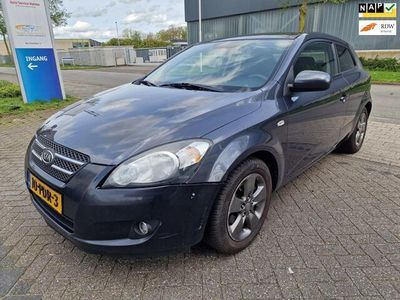 tweedehands Kia ProCeed PRO CEE D1.4 CVVT X-tra, Apk, Nap, Goed rijdend, Inruil mogelijk.