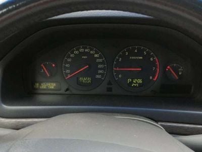 Volvo S80