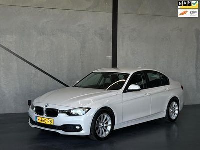 tweedehands BMW 320 3-SERIE d AUT, Leer, Navigatie Prof. Head-Up,Facelift