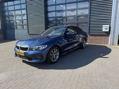 BMW 330e