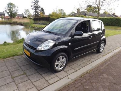 tweedehands Daihatsu Sirion 1.3-16V PRESTIGE