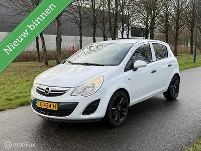 Wit Occasion 2011 Opel Corsa Hatchback | € 3.399 (Eerlijke prijs)