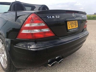Zwart (metallic) Gebruikt 2001 Mercedes SLK32 AMG AMG Cabriolet | € 19.999