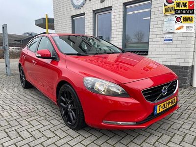 Occasion Volvo V40 Momentum 120 PK (88 kW) 2013 Rood Hatchback