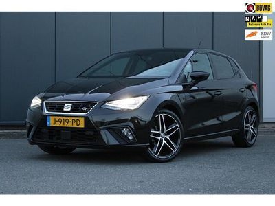 Zwart (metallic) Gebruikt 2020 Seat Ibiza FR Hatchback | € 11.950 (Eerlijke prijs)