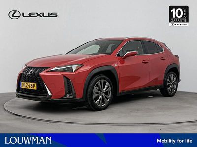 Rood Nieuw 2025 Lexus UX Sport Design Packet SUV | € 41.995