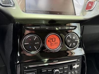 Zwart Gebruikt 2010 Citroën C3 Exclusive Hatchback | € 2.899 (Goede deal)