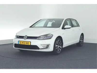 Wit Occasion 2019 VW e-Golf Hatchback | € 15.449 (Iets duurder)