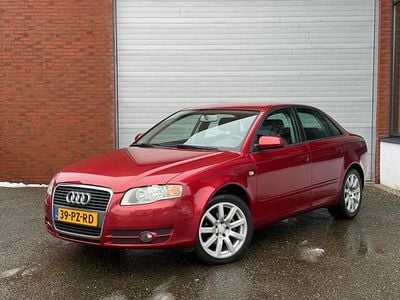 Rood (metallic) Occasion 2005 Audi A4 Sedan | € 4.499 (Iets duurder)