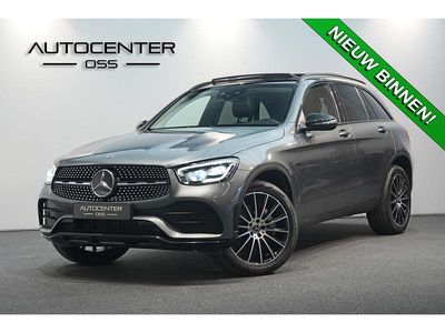 Grijs Occasion 2020 Mercedes GLC300 Business SUV | € 42.945 (Duur)