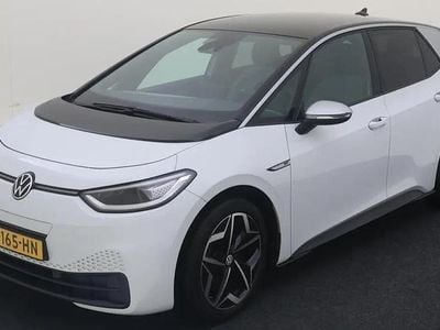 Gletscher white metallic Gebruikt 2020 VW ID.3 Edition Hatchback | € 17.950 (Eerlijke prijs)