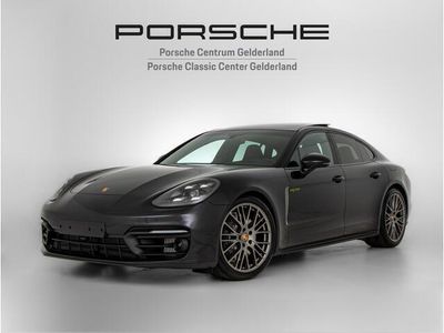 Porsche Panamera 4