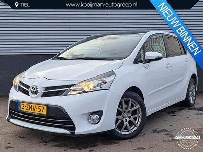 tweedehands Toyota Verso 1.6 VVT-i Business 7-Persoons Panoramadak Naviga