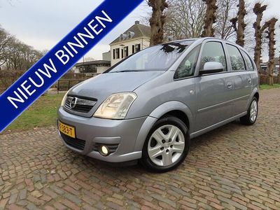 Grijs Occasion 2010 Opel Meriva Cosmo MPV | € 2.950 (Goede deal)