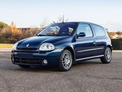 Blauw Gebruikt 2001 Renault Clio II R.S. Hatchback | € 15.950