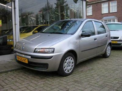 tweedehands Fiat Punto 1.2 16v 80pk speedgear automaat 5drs