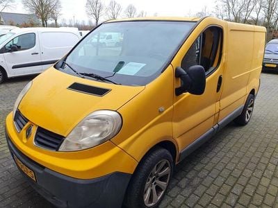 Geel Occasion 2008 Renault Trafic MPV | € 2.250 (Eerlijke prijs)