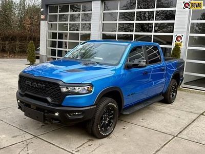 Occasion Dodge Ram 426 PK (313 kW) 2024 Blauw (metallic) Pickup