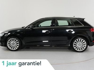 Zwart (metallic) Gebruikt 2015 Audi A3 Sportback e-tron Ambition Hatchback | € 12.950 (Goede deal)