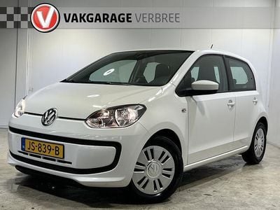 Wit (metallic) Gebruikt 2016 VW up! move up! Hatchback | € 8.640 (Eerlijke prijs)