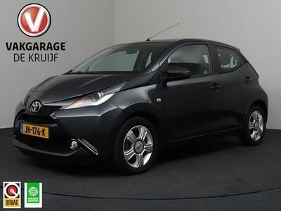 Occasion Toyota Aygo X-play 69 PK (50 kW) 2016 Grijs Hatchback