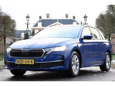 Blauw Occasion 2025 Skoda Octavia Business Line Stationwagen | € 31.400 (Goede deal)