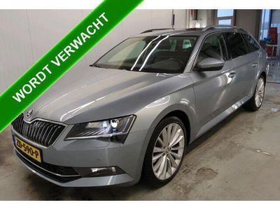 tweedehands Skoda Superb Combi 1.5 TSI ACT Ambition Business Trekhaak / Pan