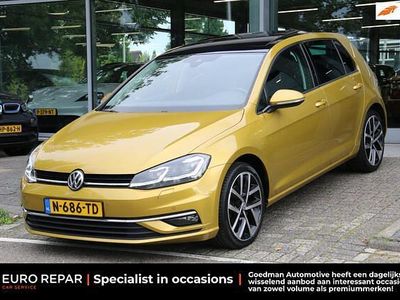 Geel Gebruikt 2017 VW Golf VII Highline Hatchback | € 14.995 (Eerlijke prijs)