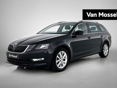 Zwart Gebruikt 2020 Skoda Octavia Ambition Stationwagen | € 17.444 (Eerlijke prijs)