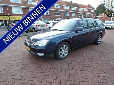 Blauw Gebruikt 2006 Ford Mondeo Stationwagen | € 944 (Goede deal)