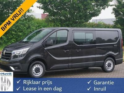 Zwart Occasion 2024 Renault Trafic MPV | € 35.850 (Goede deal)
