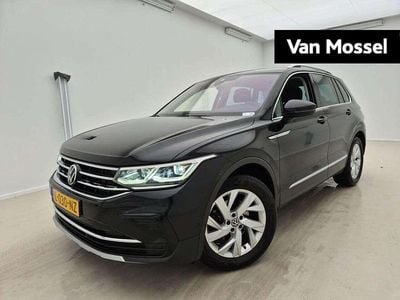 Zwart Gebruikt 2021 VW Tiguan Elegance SUV | € 28.900 (Goede deal)