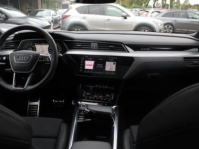 Audi Q8 Sportback e-tron