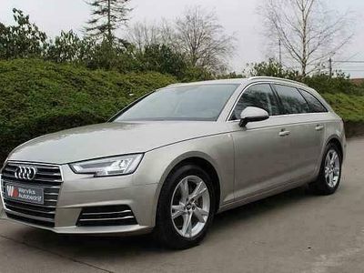 Zilver Gebruikt 2018 Audi A4 Sport Stationwagen | € 30.700 (Duur)