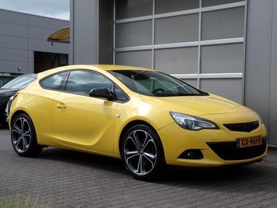 Opel Astra GTC