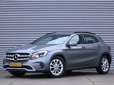 Grijs Gebruikt 2019 Mercedes GLA200 Premium SUV | € 9.900