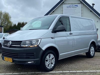 tweedehands VW Transporter 2.0 TDI LANG/AIRCO/NAVI/SPORTVELGEN/TREKHAAK/PDC