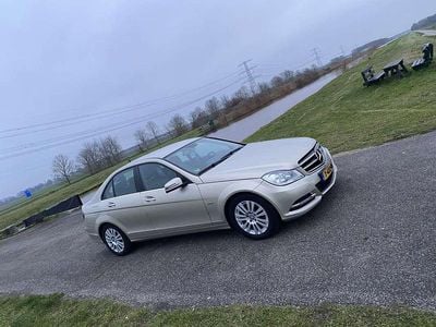 Mercedes C200