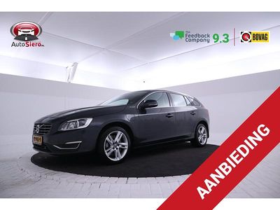 Grijs (metallic) Occasion 2016 Volvo V60 R-Design Stationwagen | € 14.999 (Duur)