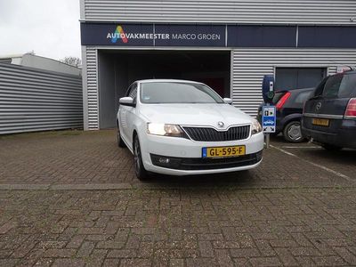 Wit Gebruikt 2015 Skoda Rapid Hatchback | € 7.650 (Eerlijke prijs)