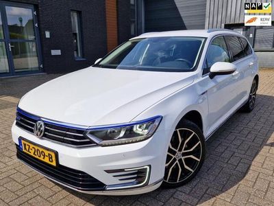 tweedehands VW Passat Variant 1.4 TSI GTE 218PK Connected Series Navigatie/Trekhaak/Nieuwe APK!