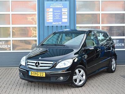 Zwart Gebruikt 2009 Mercedes B200 MPV | € 5.950 (Iets duurder)