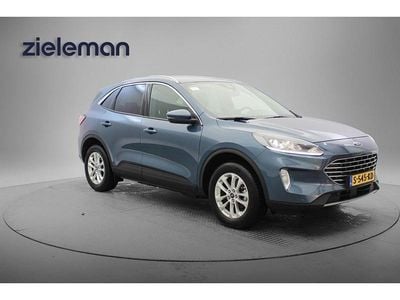 Blauw Occasion 2023 Ford Kuga Titanium SUV | € 21.645 (Super prijs)