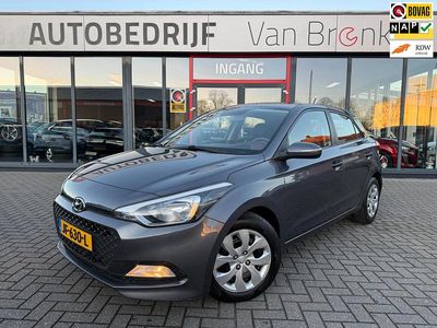 Grijs Occasion 2016 Hyundai i20 Hatchback | € 9.900 (Eerlijke prijs)